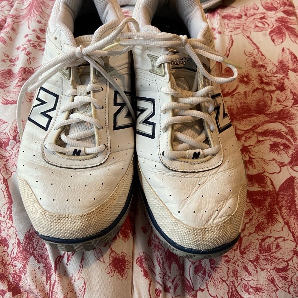 Men’s leather new balance shoes